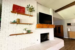 1006 Fairlane Dr, Ganado, TX 77962 - Photo 7