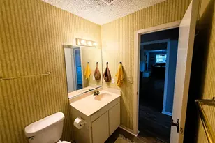 1006 Fairlane Dr, Ganado, TX 77962 - Photo 19