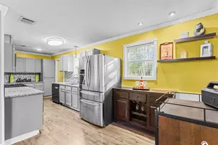 118 Hawn Dr, Lumberton, TX 77657 - Photo 11