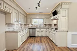 8310 Mentmore Dr, Spring, TX 77379 - Photo 17