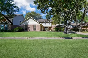 3606 E Creek Club Dr, Missouri City, TX 77459 - Photo 3