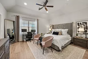 8817 Hollister Pine Ct, Houston, TX 77080 - Photo 17