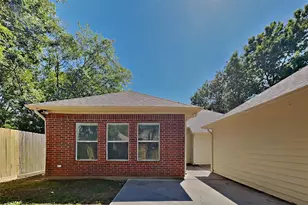 8615 Mile Run Rd, Humble, TX 77346 - Photo 17