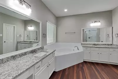 8615 Mile Run Road, Humble, TX 77346 - Photo 9