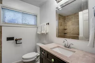 8503 Manhattan Dr, Houston, TX 77096 - Photo 37
