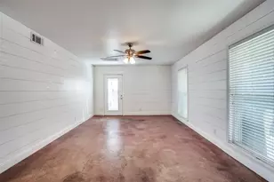 8503 Manhattan Dr, Houston, TX 77096 - Photo 5