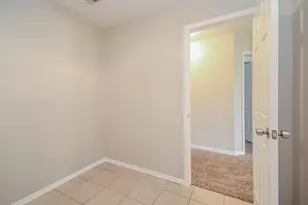 9518 Peridot Green Dr, Rosharon, TX 77583 - Photo 5