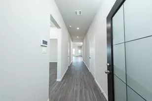 1882 Glacier Gorge Trl, Dayton, TX 77535 - Photo 5