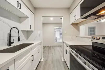 910 7th Avenue N #6, Texas City, TX 77590 - Photo 5