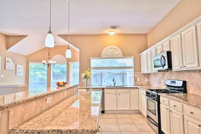 4530 Springfield Lakes Street, Sugar Land, TX 77479 - Photo 9