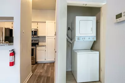 8055 Cambridge Street #101, Houston, TX 77054 - Photo 5