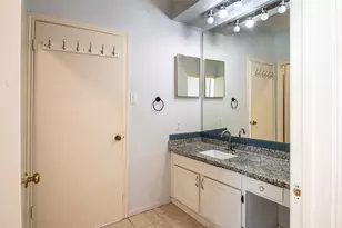 8055 Cambridge St, Houston, TX 77054 - Photo 11