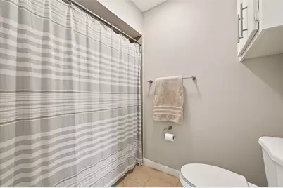 415 Lakeside Estates Drive, Houston, TX 77042 - Photo 33