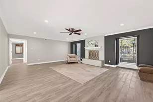 415 Lakeside Estates Dr, Houston, TX 77042 - Photo 9