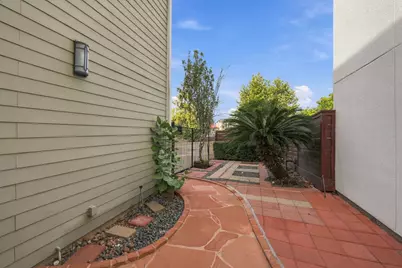 6205 Westcott Street, Houston, TX 77007 - Photo 9