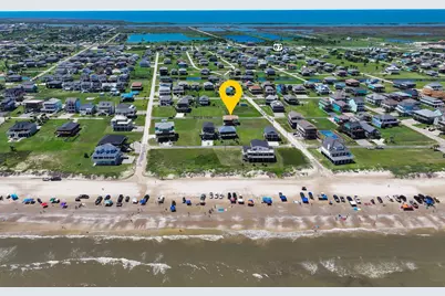 2006 Idyle View, Crystal Beach, TX 77650 - Photo 5