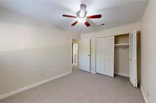 2105 N Red Cedar Cir, The Woodlands, TX 77380 - Photo 15