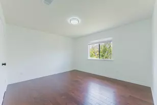 8826 Fondren Village Dr, Houston, TX 77071 - Photo 13