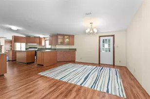 11261 Rose Rd, Conroe, TX 77303 - Photo 9