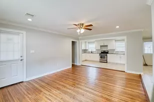 7557 Meadowview Dr, Houston, TX 77037 - Photo 7