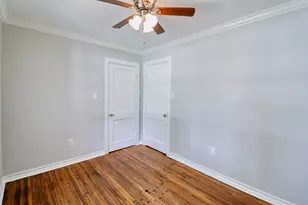 7557 Meadowview Dr, Houston, TX 77037 - Photo 17