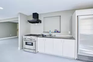 7557 Meadowview Dr, Houston, TX 77037 - Photo 27