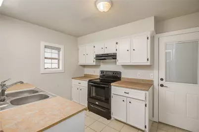 1602 N Avenue N, Freeport, TX 77541 - Photo 1