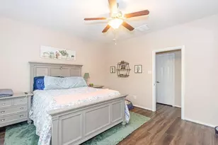 13601 May Pine Ct, Rosharon, TX 77583 - Photo 9