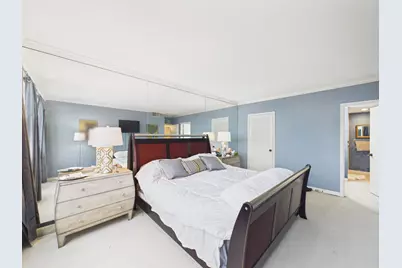 5001 Woodway Drive #1104, Houston, TX 77056 - Photo 19