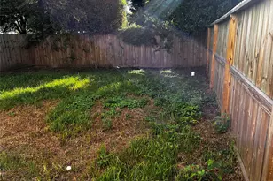 11514 Courtshire Rd, Houston, TX 77076 - Photo 7