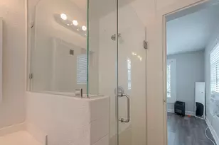 1511 Scharpe St, Houston, TX 77023 - Photo 9