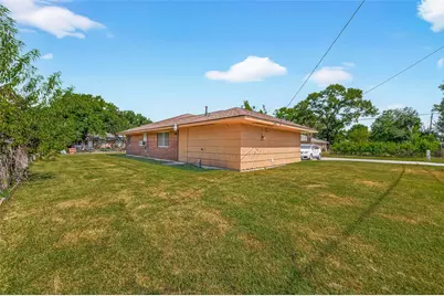 5658 Berry Creek Drive, Houston, TX 77017 - Photo 3