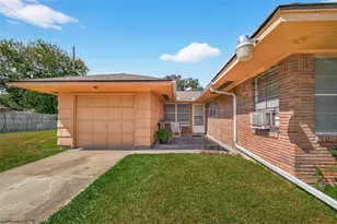 5658 Berry Creek Dr, Houston, TX 77017 - Photo 3