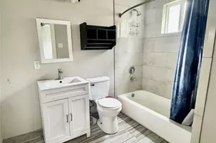 6705 Fairway Dr, Houston, TX 77087 - Photo 5