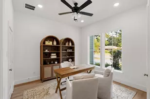5109 Lido Ln, Houston, TX 77092 - Photo 3