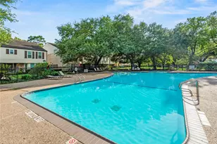 13194 Trail Hollow Dr, Houston, TX 77079 - Photo 19