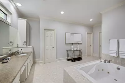 5519 Newcastle Street, Bellaire, TX 77401 - Photo 17