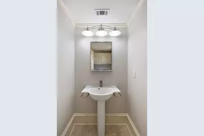 5519 Newcastle Street, Bellaire, TX 77401 - Photo 7