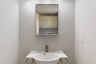 5519 Newcastle St, Bellaire, TX 77401 - Photo 7