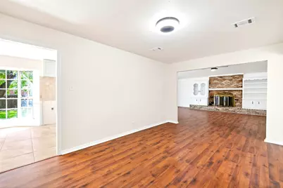 15207 Pleasant Valley Road, Houston, TX 77062 - Photo 11