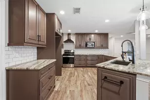3102 Oaken Ln, La Porte, TX 77571 - Photo 15