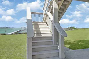 747 Waypoint Dr, Palacios, TX 77465 - Photo 9