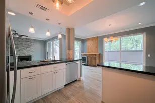 241 Litchfield Ln, Houston, TX 77024 - Photo 11