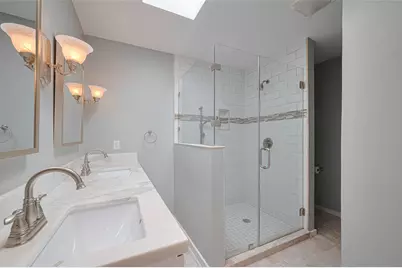 241 Litchfield Lane, Houston, TX 77024 - Photo 21