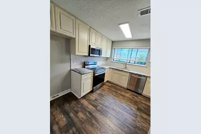 2043 Derby Drive, Houston, TX 77067 - Photo 11