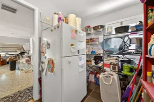 5326 Redstart St, Houston, TX 77096 - Photo 33