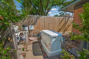 5326 Redstart St, Houston, TX 77096 - Photo 41