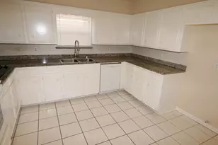13318 Rain Lily Ln, Houston, TX 77083 - Photo 5