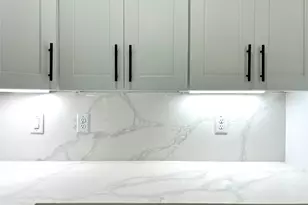 8705 Sunderland Rd, Houston, TX 77028 - Photo 9