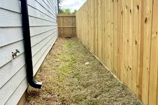 8705 Sunderland Rd, Houston, TX 77028 - Photo 19